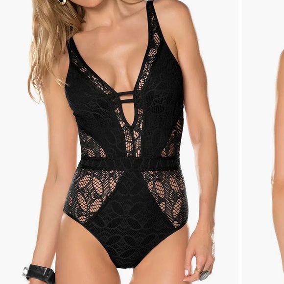 Becca Color Play one piece